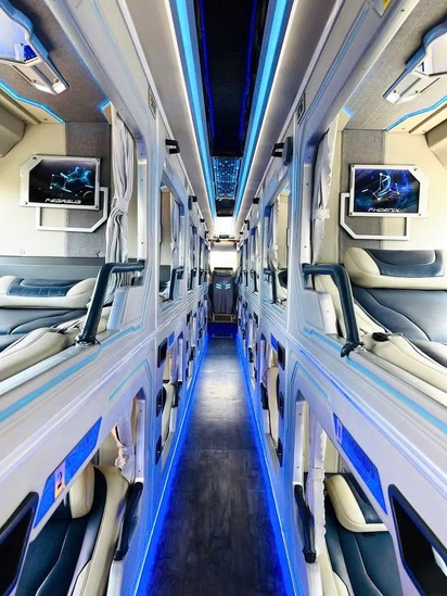 danavatravelbus3